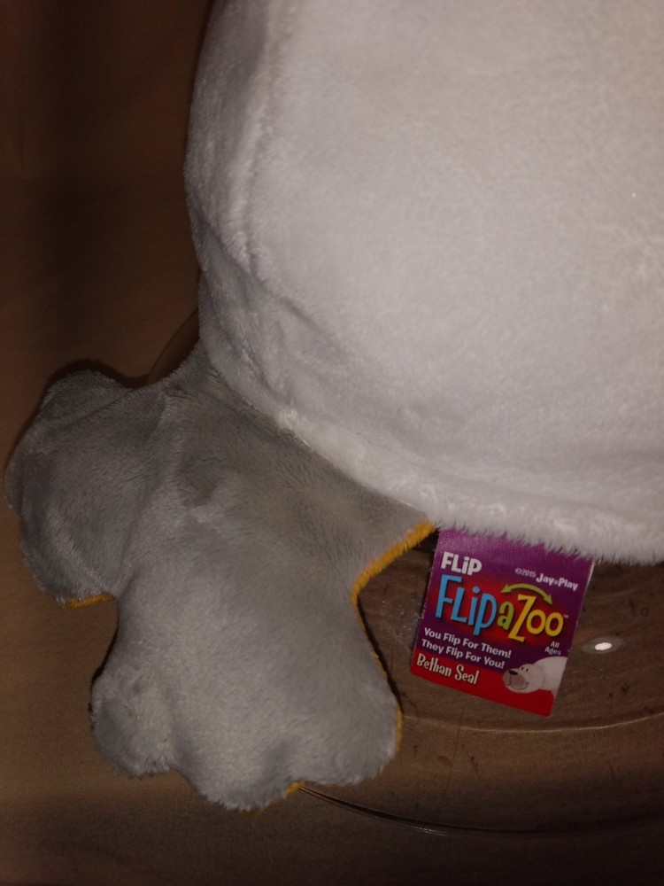 Flip a Zoo | 20" Penguin/Seal 2-in-1 Plush Toy Animal | Clean | Free USA Ship - Picture 7 of 8